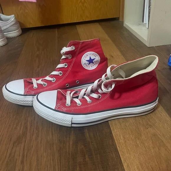 Converse Red Canvas High-Tops women's size 8 - Picture 4 of 5